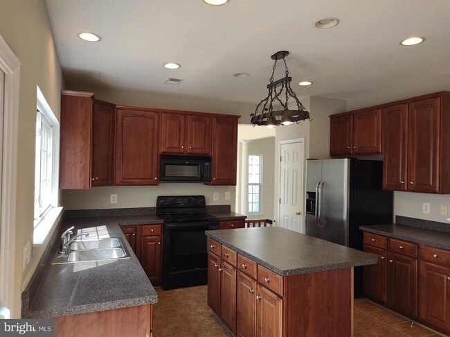 Kitchen - 15200 Chula Pl