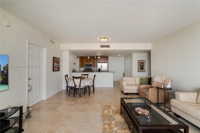 Photo - 55 Merrick Way Unidad 744
