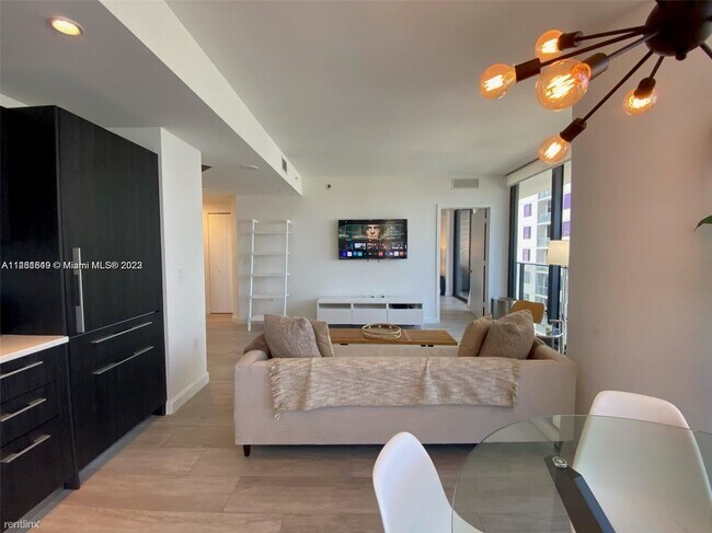 Photo - 2 br, 2 bath Condo - 55 SW 9th St Apt 3001 Unidad Apt 3001