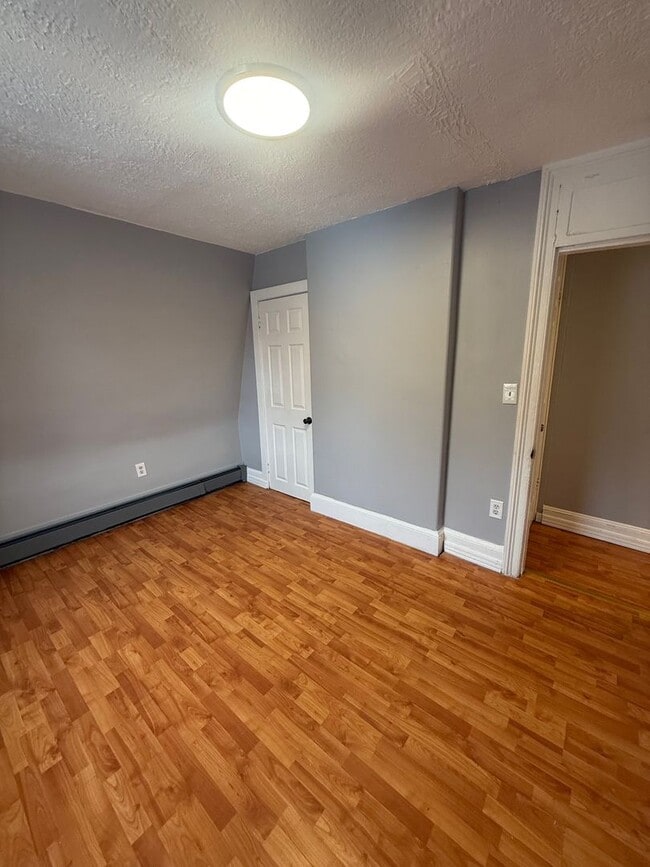 Photo - 104 Dubois St Unit 2