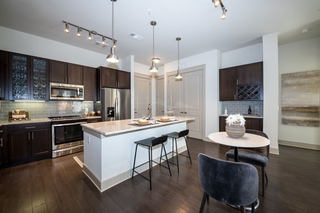 Photo - Gateway Chastain