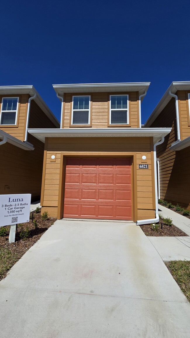 Building Photo - 6821 Lake Mist Ln