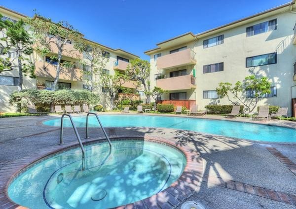 Photo - 5000 S Centinela Ave Condo