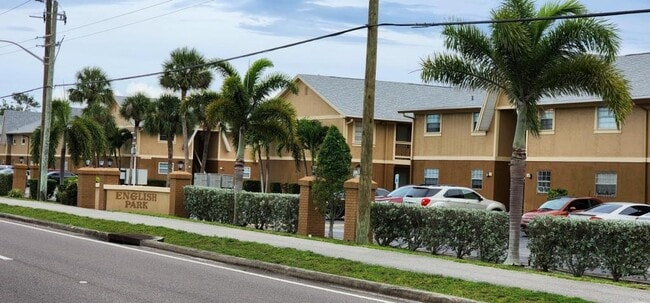 Photo - 234 Bristol Ct