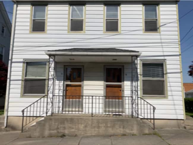 Building Photo - 2+ bedroom Semi detached home