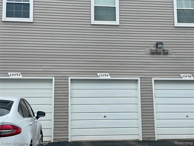 Photo - 23594 N Rockledge