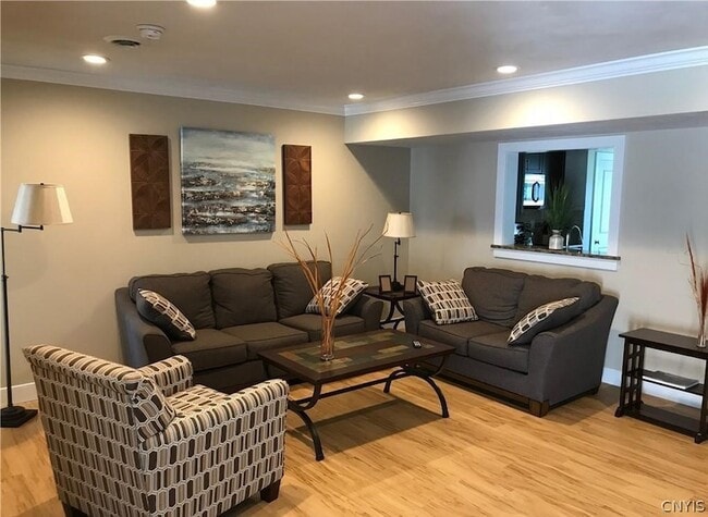 Photo - 122 Pheasants Run