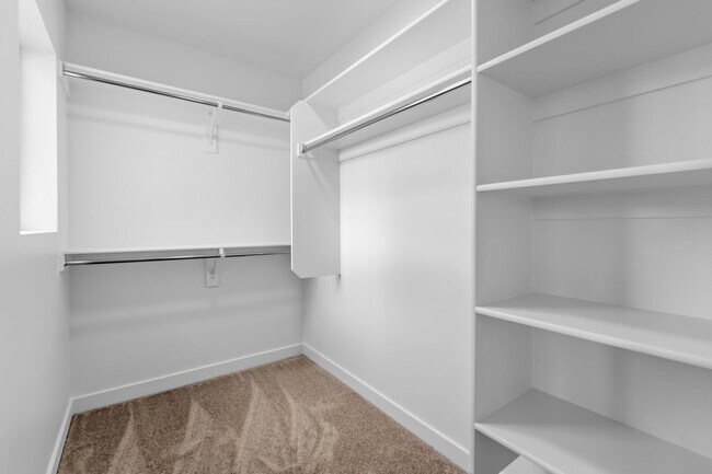 Photo - 4-bed, 3.5-bath Townhome Available early July