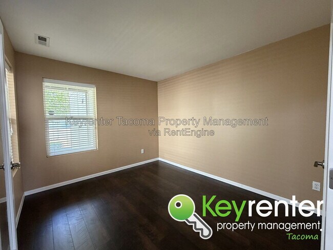 Photo - 20222 50th Ave E