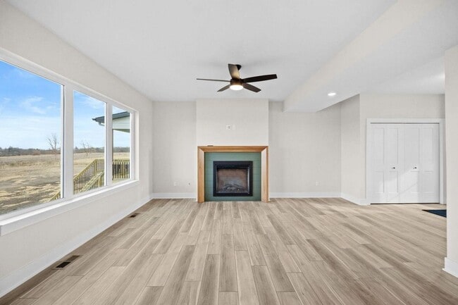 Photo - 4 Bedroom Townhome Available February 1st!