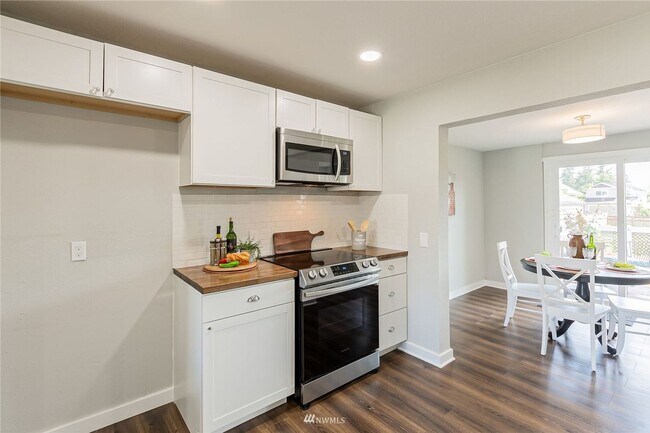 Photo - Great Location! 2bd, 1bath House in Tacoma!