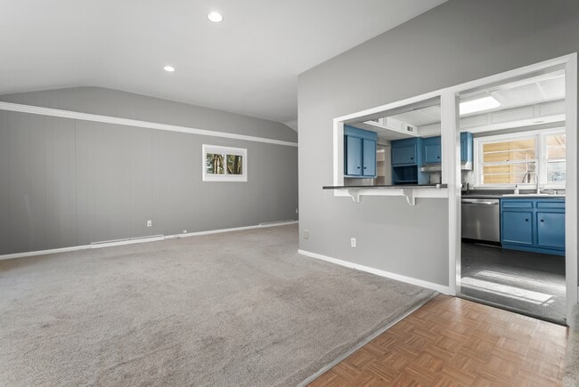 Photo - 509 Frank Ln