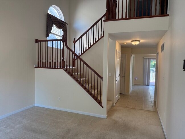 Rockwood Schools 3 Bedroom 2 full baths and 2 half Baths
