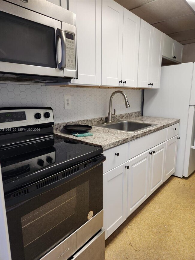 Photo - 1450 NE 170th St Unit 210