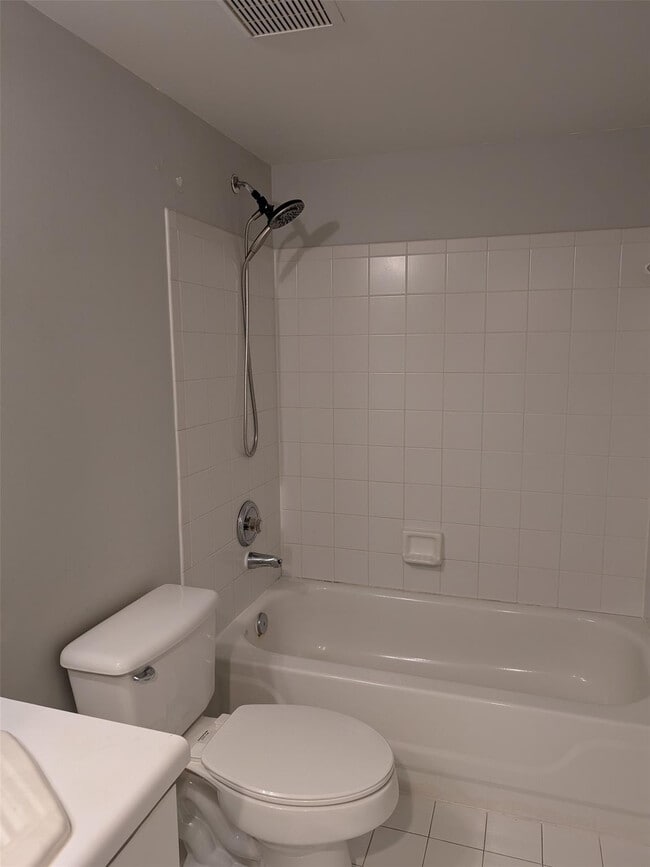 Photo - 5550 NW 61st St Unit 510