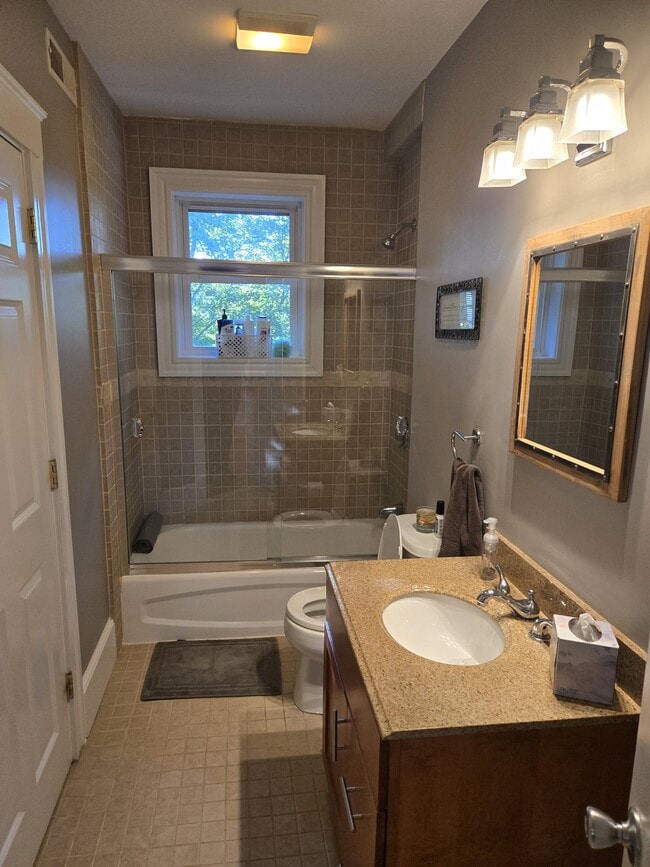 64 High St