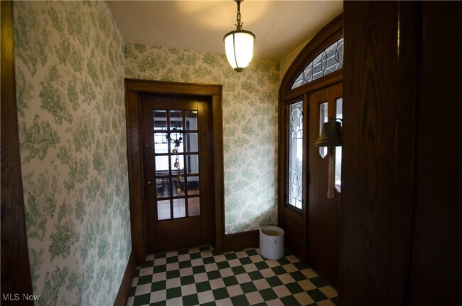 Photo - 30 Casterton Ave Unit N