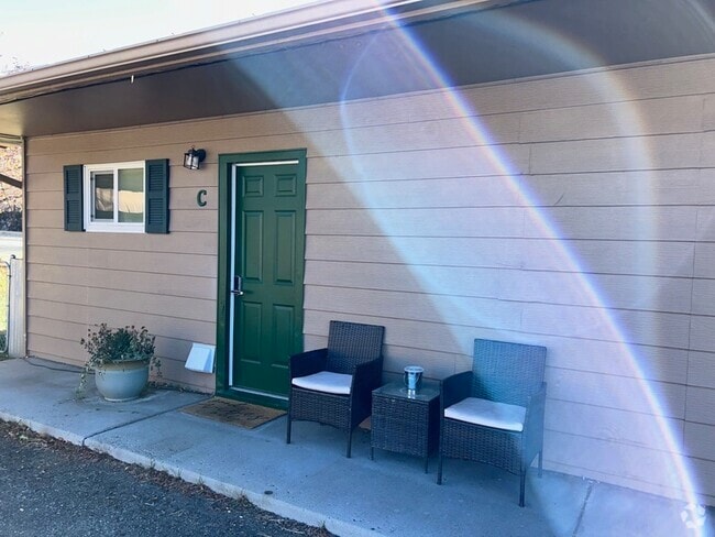 Building Photo - 201 Plateau Ave Rental