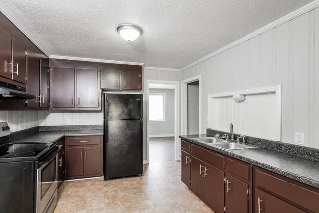 Photo - 311 E Dorchester Blvd