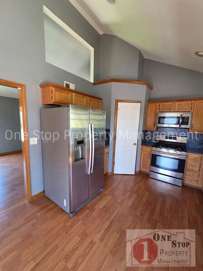 Photo - Charming Split Level 3 Bedroom Home in Kansas City!