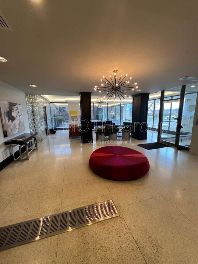 Photo - 3965 N Meridian St