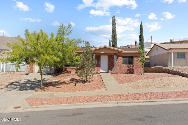 304 Carnival Dr