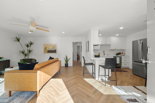 Photo - 345 Wisconsin Ave Unit 306