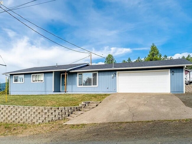 Building Photo - 535 Oak Terrace