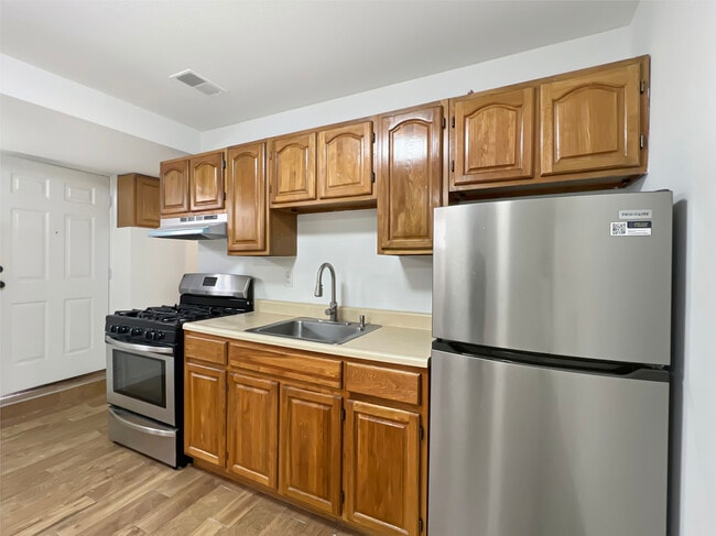 Photo - 32 Kelly Blvd Unit #1