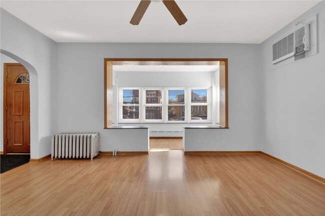 Photo - 6238 S Massasoit Ave