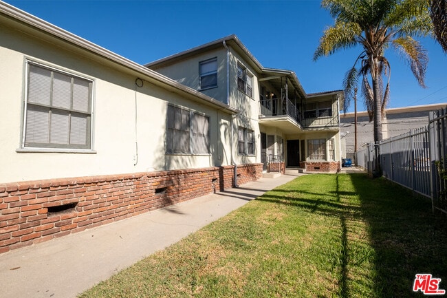 Photo - 11508 Simms Ave S