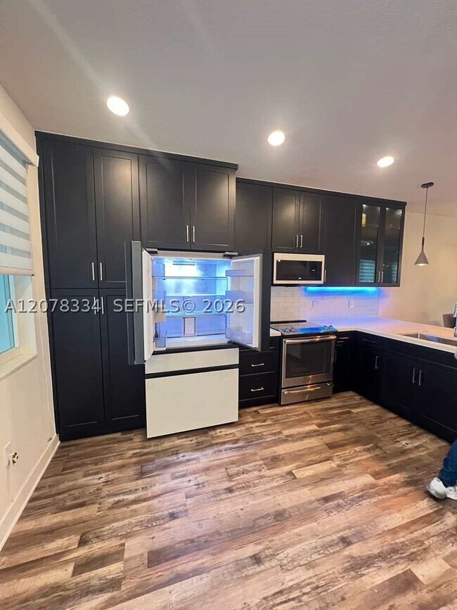 101 NW 64th Way