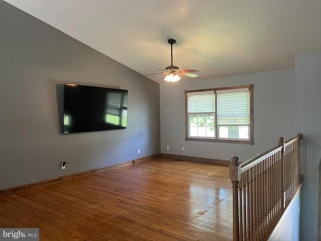 Photo - 65 Bentley Dr
