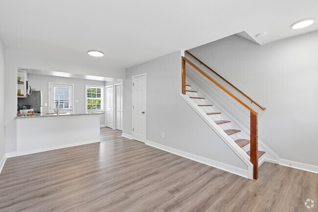 2BR, 1.5BA - 785SF - Living Room