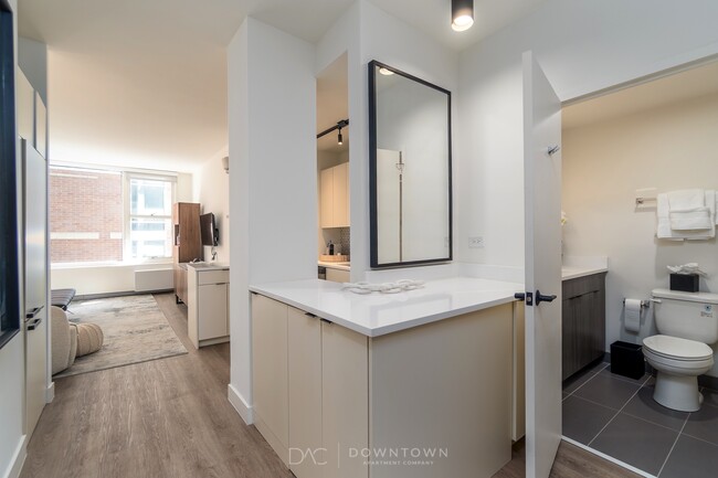 Photo - 6 E Chestnut St Condo