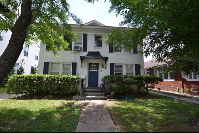 Building Photo - 1517 Bonnie Brae St Unit 4 Rental