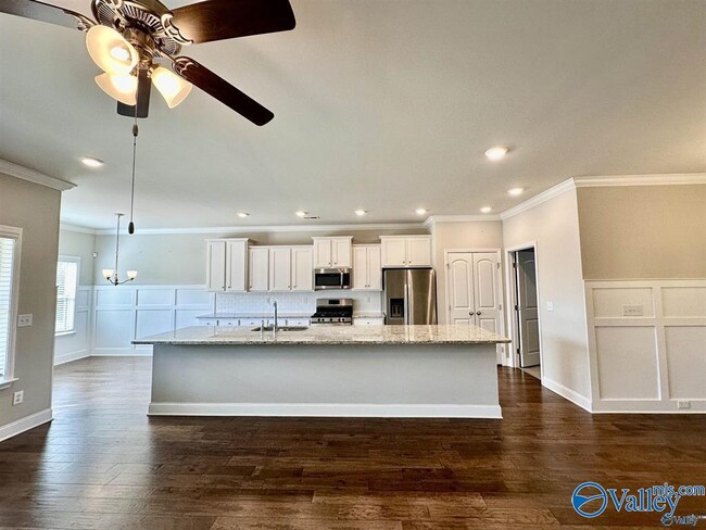 Photo - 2618 W Creek Dr