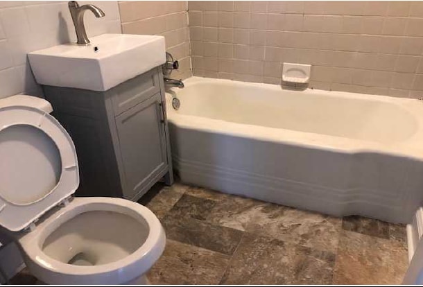 Photo - 222 Virginia St