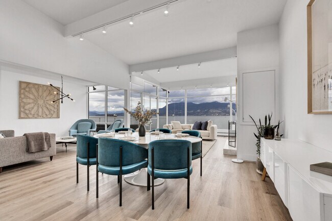 Photo - 2595 Point Grey Rd Unit ID1320212P