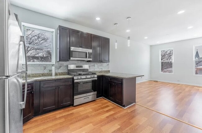 Photo - 1903 N Kildare Ave Unit 2