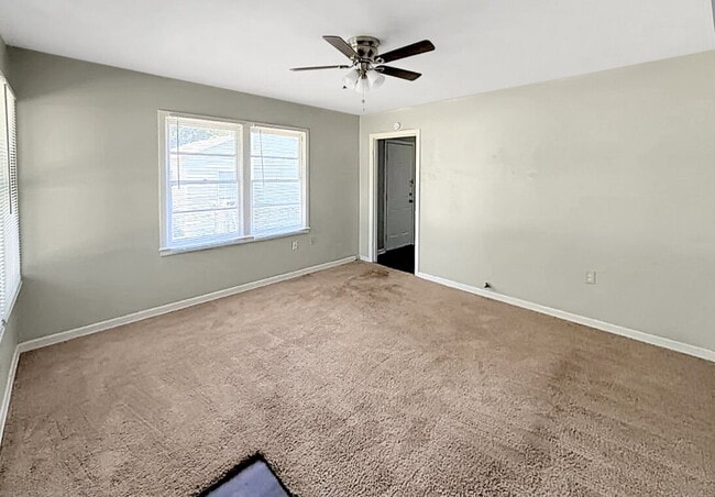 Photo - ***$500 OFF First Full Month’s Rent if you...