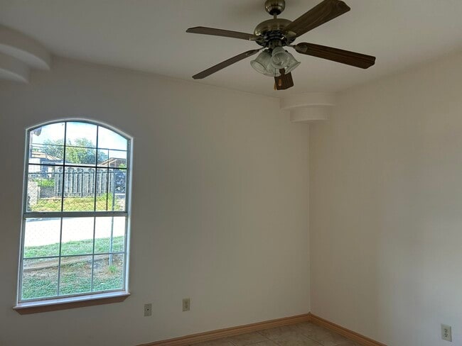 2901 S Martin Ave Unit A2