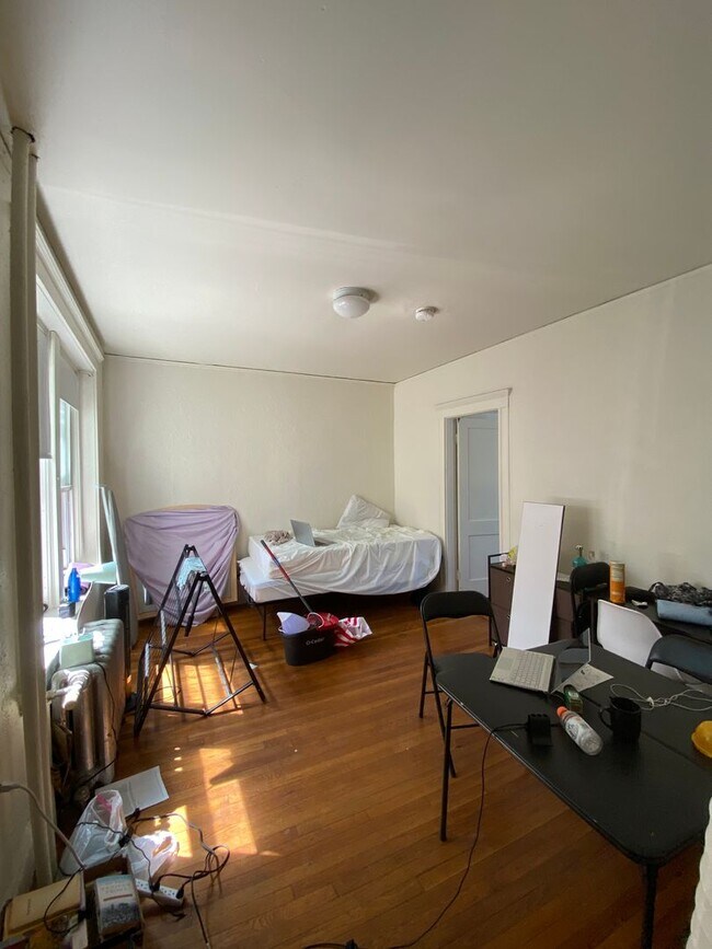 Photo - Spacious Fenway Apartment Available 9/1/26