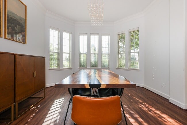 Photo - 1904 Stonegrove Ct