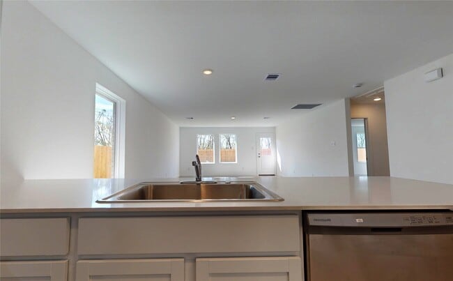 Photo - 1634 Birch Wood Dr