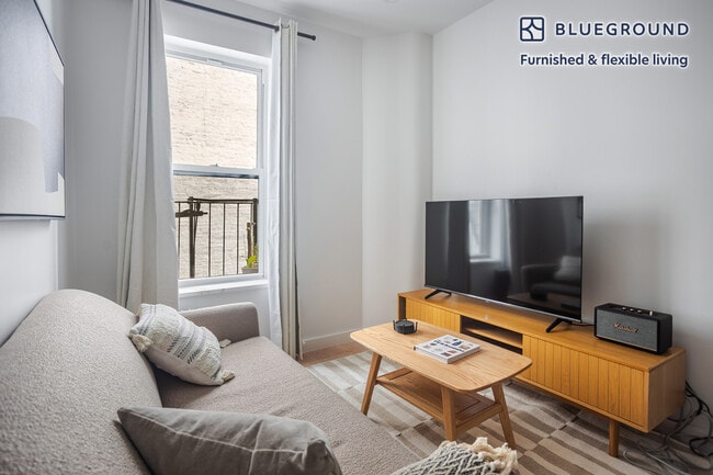 161 Prince St Unit SI FL3-ID2238