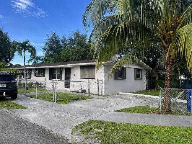 Building Photo - 2145 NW 99th Terrace Unit 2145