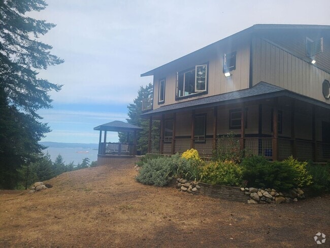 Building Photo - Beautiful West Side Home with Stunning Vie...