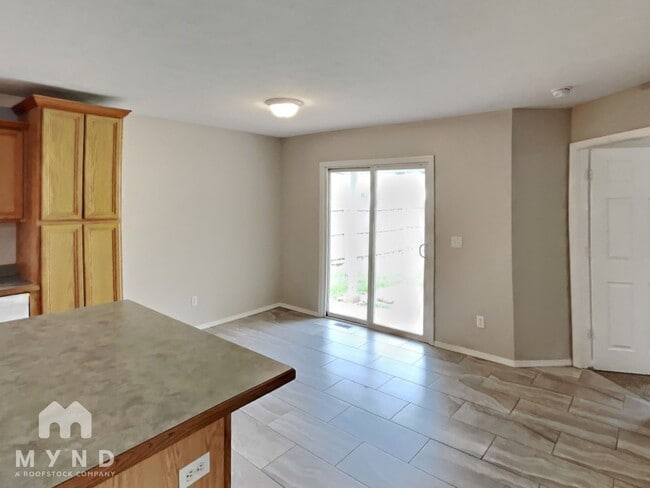 Photo - 730 N Elder Ave