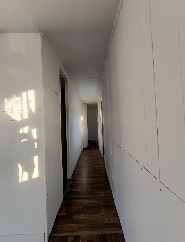 Photo - 1435 W King St